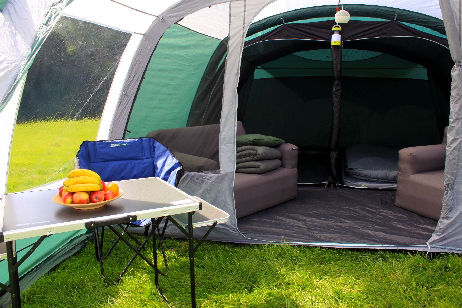  Outdoor Revolution Atom 600 Air Tent With Free Footprint