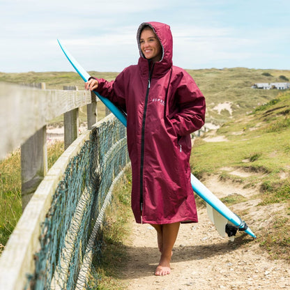  Osprey Unisex Changing Robe Maroon